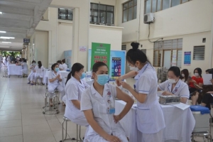 Quảng Ninh triển khai tiêm vaccine phòng Covid-19 mũi 4