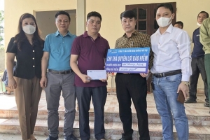 Bảo hiểm Hàng không chi trả quyền lợi bảo hiểm cho nhiều gia đình học sinh trên cả nước