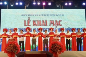 Gần 350 gian hàng tham dự "Hội chợ Thương mại Festival Huế 2022"