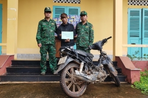 Thu giữ hơn 100 kg pháo lậu vận chuyển qua biên giới