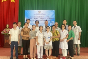 Khoa mắt, Bệnh viện GTVT tổ chức khám, cấp thuốc cho người cao tuổi tại Tiên Du, Bắc Ninh