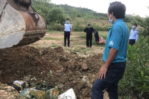 Đắk Lắk: Xử phạt tài xế xe khách vận chuyển gần 100 kg thịt bò không rõ nguồn gốc, xuất xứ đã bốc mùi hôi thối