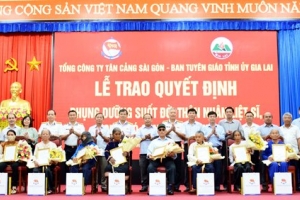 Tổng công ty Tân cảng Sài Gòn nhận phụng dưỡng thân nhân liệt sĩ tại Gia Lai