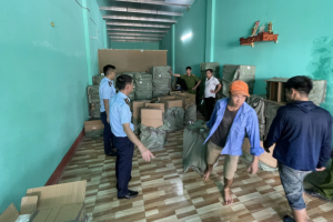 Bắc Ninh: Phát hiện 20 tấn nước hoa, mỹ phẩm không rõ nguồn gốc xuất xứ gắn mác Chanel, Gucci, Innisfree ở Bắc Ninh