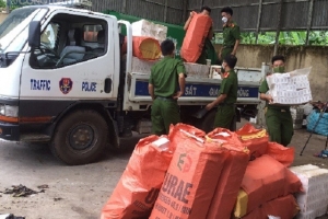 Tiêu hủy 17.000 bao thuốc lá điếu nhập lậu