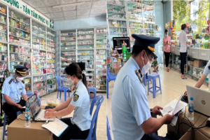 Đồng Tháp xử phạt 01 cơ sở kinh doanh thuốc tây không niêm yết công khai chứng chỉ hành nghề dược