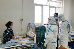 Ngày 21/08: Ca Covid-19 mới giảm còn 1.561, ngày thứ hai liên tiếp có F0 tử vong