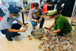 Xử lý cơ sở kinh doanh bán 600 cái bánh Trung thu “02 không”