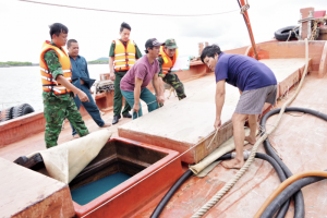 Phát hiện phương tiện vận chuyển 35.000 lít dầu DO không rõ nguồn gốc