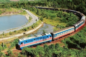 Bộ Tài chính đề xuất giảm đến 50% một số khoản phí lĩnh vực giao thông vận tải