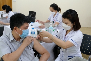 Bắc Giang khẩn trương hoàn thành tiêm vắc xin phòng Covid-19 cho các đối tượng ưu tiên