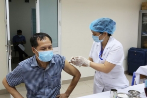 Bắc Ninh có trên 70% người từ 18 tuổi tiêm mũi 4 vắc xin phòng Covid-19