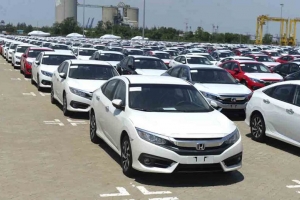 Nửa đầu tháng 09/2022, lượng ô tô nhập khẩu về Việt Nam tăng mạnh