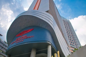 Đại học Quốc tế Hồng Bàng trao học bổng hàng trăm triệu đồng hỗ trợ tân sinh viên bị ảnh hưởng bão Noru