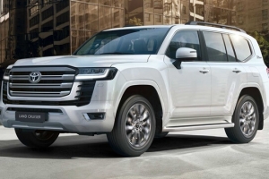 Toyota Land Cruiser 2022 điều chỉnh giá bán niêm yết tại thị trường Việt Nam