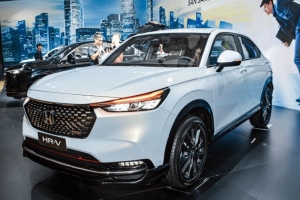 Honda Việt Nam triệu hồi hơn 400 xe Honda Civic và HR-V 2022 do bị lỗi ghế lái
