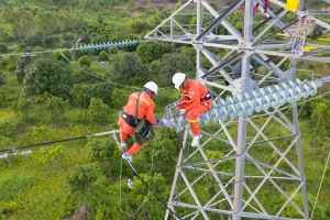 Hội thi thợ giỏi khối Nguồn và Truyền tải điện cấp EVN