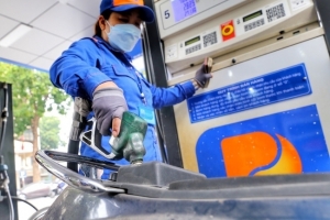 UBND TP. HCM yêu cầu không để gián đoạn nguồn cung xăng dầu