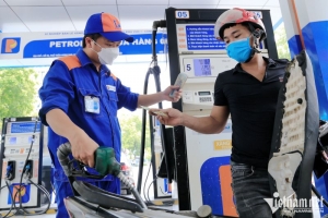 Cần nhanh chóng tổ chức sắp xếp lại hệ thống kinh doanh xăng, dầu