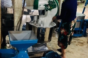 Bình Định hỗ trợ hộ kinh doanh ứng dụng thiết bị sản xuất bún khô