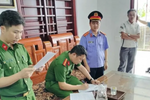 Khởi tố 04 cán bộ lập khống hồ sơ chiếm đoạt hơn 1,3 tỷ đồng