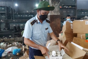 TP. Hồ Chí Minh tiêu hủy lô mỹ phẩm và thuốc tây nhập lậu lớn