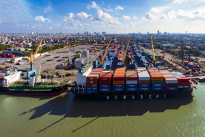 Phó Thủ tướng Lê Minh Khái yêu cầu sớm điều chỉnh phí hạ tầng cảng biển