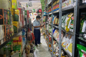 Tiền Giang tạm giữ 1.200 hộp sữa tươi nhập khẩu không có nhãn phụ