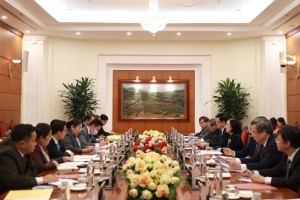 Trưởng Đoàn đại biểu cấp cao Ban Tổ chức Trung ương Đảng NDCM Lào đang có chuyến thăm tại Việt Nam