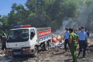 Tiêu hủy hơn 40.000 gói thuốc lá nhập lậu tại Tây Ninh
