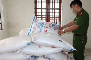 Nghệ An tạm giữ 1,3 tấn đường cát không có hóa đơn chứng từ