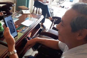 Niềm vui tuổi già khi đều đặn nhận lương hưu hàng tháng