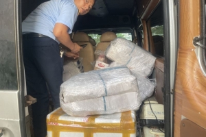 Phát hiện xe ô tô vận chuyển hàng giả nhãn hiệu