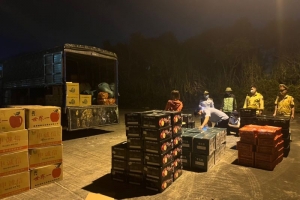 Quản lý thị trường tỉnh Quảng Ninh liên tiếp phát hiện thực phẩm không rõ nguồn gốc xuất xứ