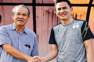 Huấn luyện viên Kiatisak gia hạn hợp đồng với câu lạc bộ Hoàng Anh Gia Lai