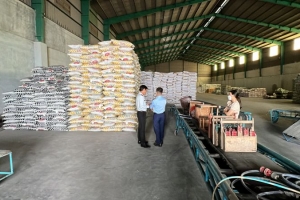 Xử phạt 01 cơ sở buôn bán phân bón có chất lượng không phù hợp với quy chuẩn kỹ thuật tương ứng
