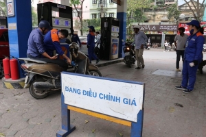 Đề xuất điều hành giá xăng dầu từ 10 ngày xuống 07 ngày