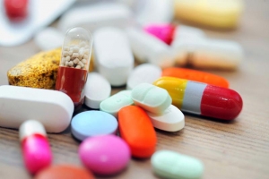 Đề nghị xử lý nghệ sĩ, người nổi tiếng quảng cáo thổi phồng công dụng "thần dược’"giả