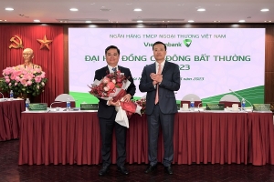 Đại hội đồng cổ đông bất thường năm 2023 của Vietcombank đã bầu bổ sung 01 Thành viên HĐQT và thông qua kế hoạch tăng vốn