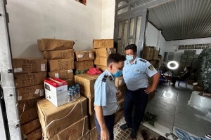 Kiểm tra nhiều điểm kinh doanh mỹ phẩm, nước hoa lớn trên địa bàn TP. Hồ Chí Minh