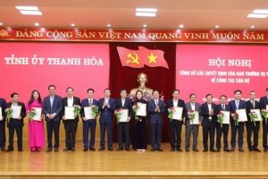 Hội nghị công bố và trao quyết định của Ban Thường vụ Tỉnh ủy Thanh Hoá về công tác cán bộ