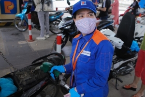 Giá xăng ngày 21/02 có thể tiếp tục tăng