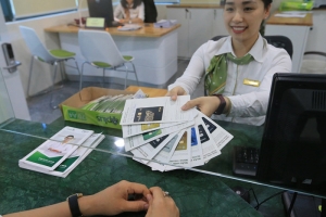 Vay tiền ngân hàng bị “ép” mua bảo hiểm: Bộ trưởng Bộ Tài chính chỉ đạo "nóng"