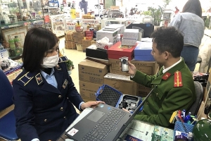 Hà Nội phát hiện 02 cơ sở kinh doanh "máy đo nồng độ cồn" không rõ nguồn gốc