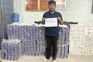 Bắt quả tang đối tượng vận chuyển 10.200 gói thuốc lá điếu nhập lậu