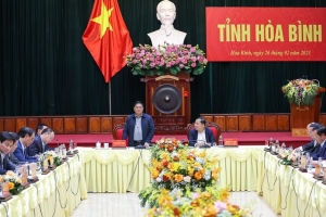 Thủ tướng làm việc với Ban Thường vụ Tỉnh ủy Hòa Bình