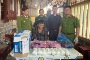 Bắt giữ 6,5 kg ma túy ngụy trang trong nồi điện, bao cà phê vận chuyển qua biên giới