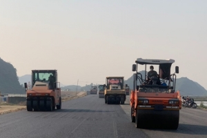 Năm 2023, đưa vào khai thác hơn 410km đường bộ cao tốc bắc-nam