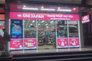Cửa hàng UNI JAPAN Hà Nội bày bán thuốc và thực phẩm chức năng