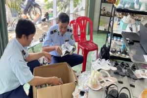 Phát hiện nhiều cơ sở kinh doanh sản phẩm thời trang không rõ nguồn gốc, xuất xứ ở Đồng Tháp